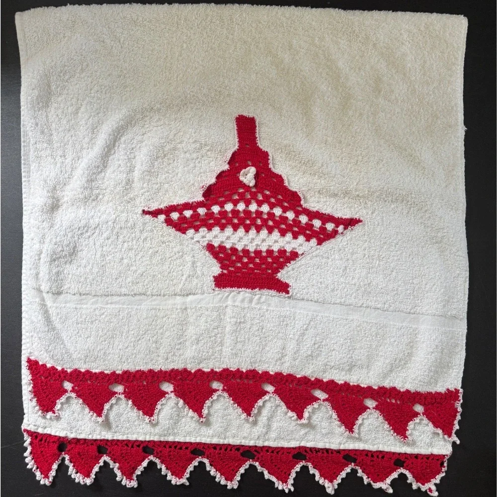 Loomcrest Butler Brothers Vintage White Cotton Hand Towel Red Crochet Trim
